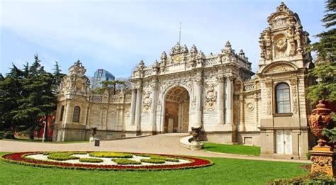 Dolmabahce palace ticket price